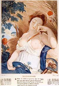 Les yeux fermés et la poitrine dénudée, une jeune femme se repose, assise contre une balle de blé.